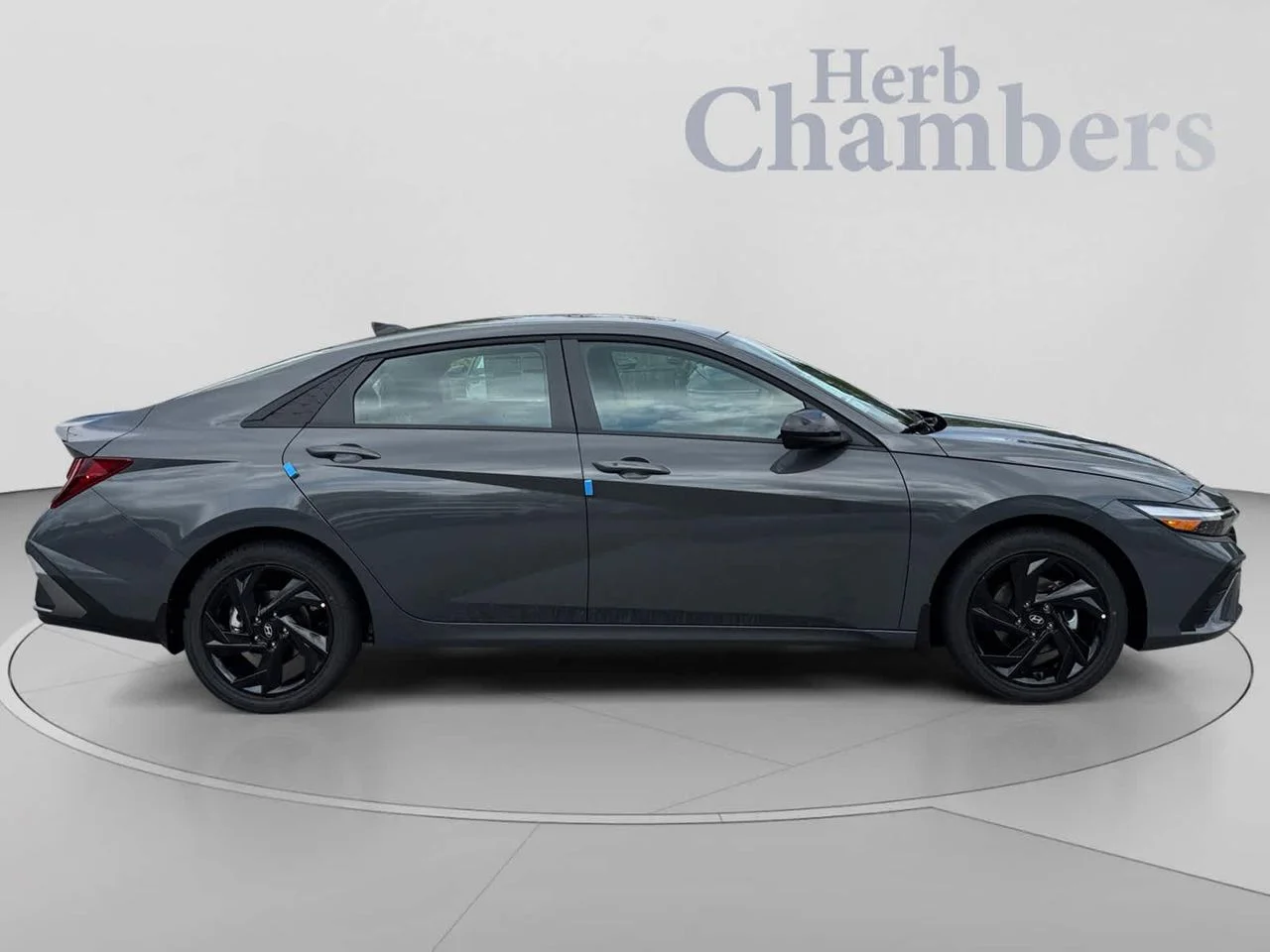 New 2026 Gray Hyundai SEL Sport Plus image 9