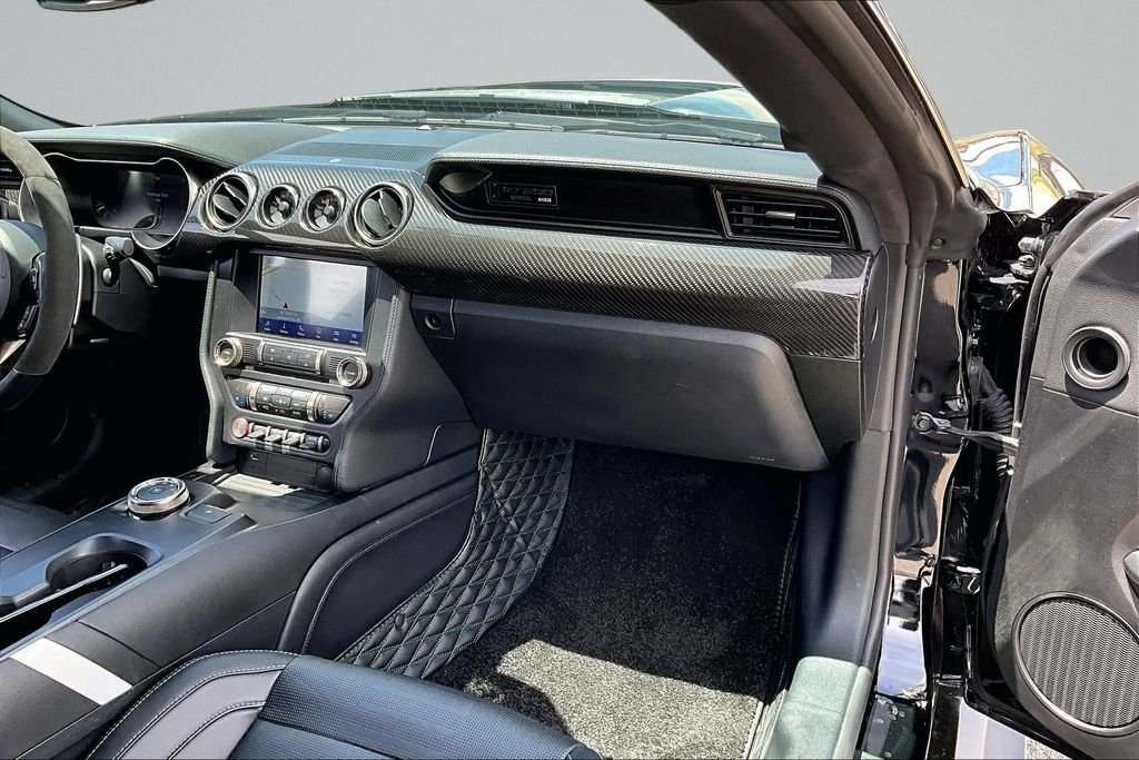 Used 2022 Black Ford Shelby GT500 image 14