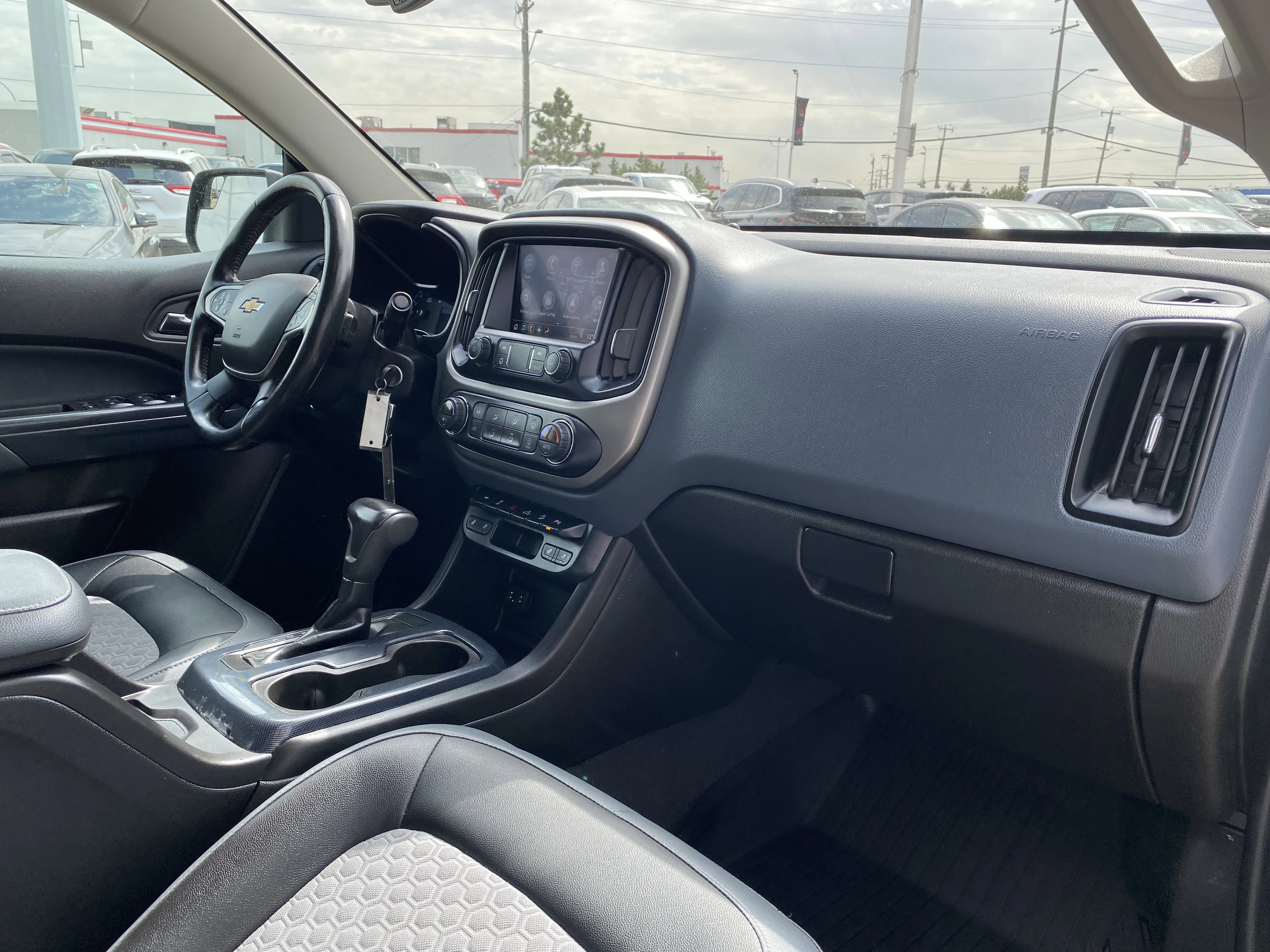 Certified Used 2020 Black Chevrolet 4WD Z71 Crew Cab  * LONG WHEEL BASE * BOSE SOUND SYSTEM * 3.6L V6 * image 20