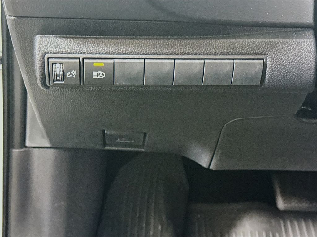 Used 2024 Wind Chill Pearl Toyota XSE image 12