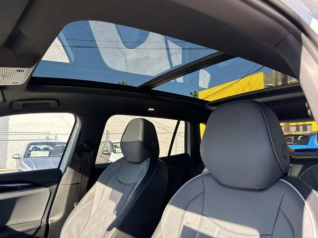 New 2026 White/off-white Volkswagen SEL R-Line Turbo image 15
