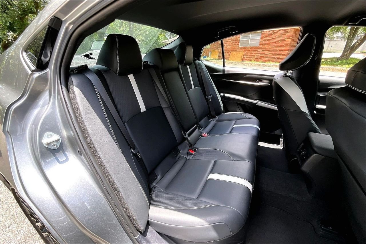 Certified Used 2025  Toyota SE image 22