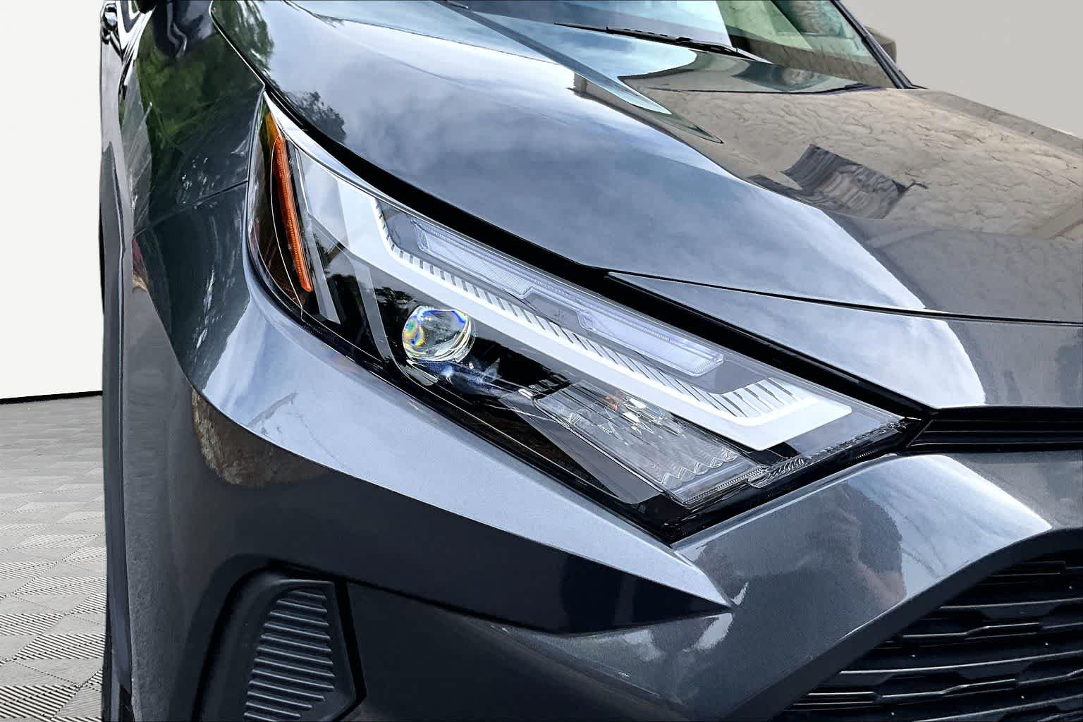 Used 2024 Magnetic Gray Metallic Toyota XLE image 27