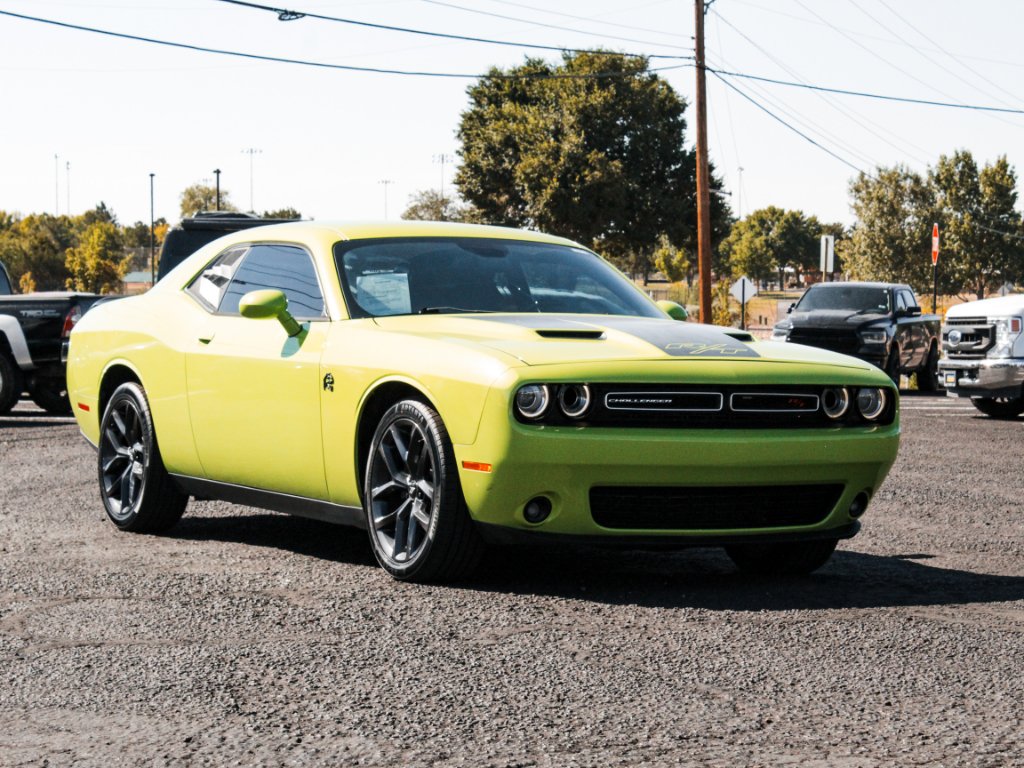Used 2015 Sublime Pearl Coat Dodge R/T image 3