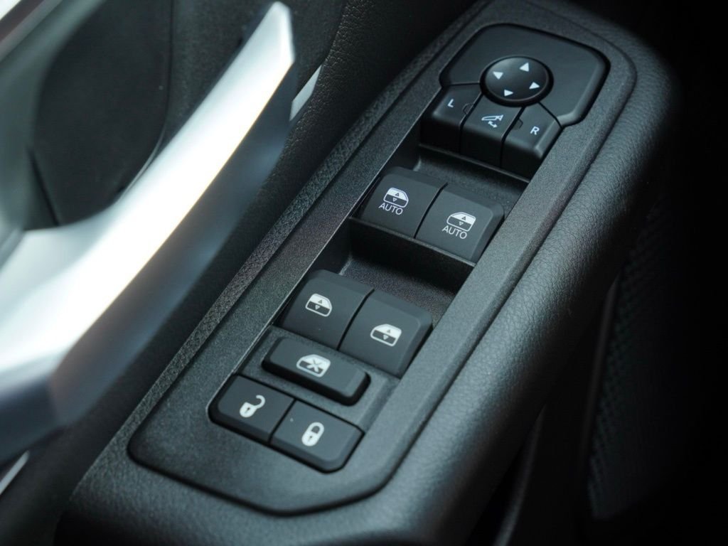 New 2026 Granite Crystal Metallic Clear-Coat Exterior Paint RAM Big Horn Level 2  Night Edition image 13