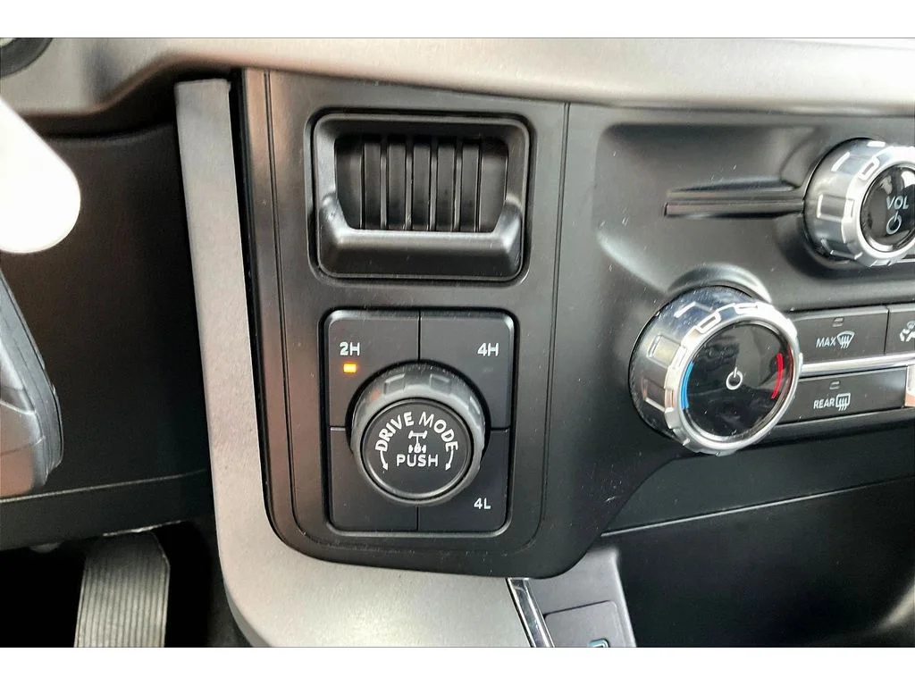 Used 2024  Ford XLT image 23