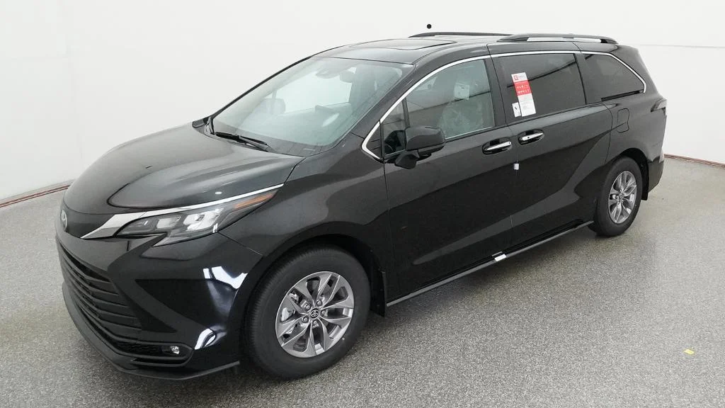 2026 Toyota Sienna XLE