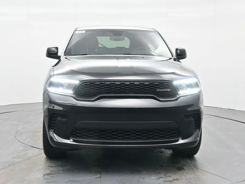New 2026 Diamond Black Clear-Coat Exterior Paint Dodge GT image 2