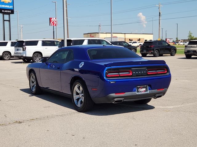 Used 2019 Blue Dodge SXT image 5