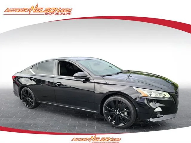 Used 2022 Black Nissan 2.5 SR image 1