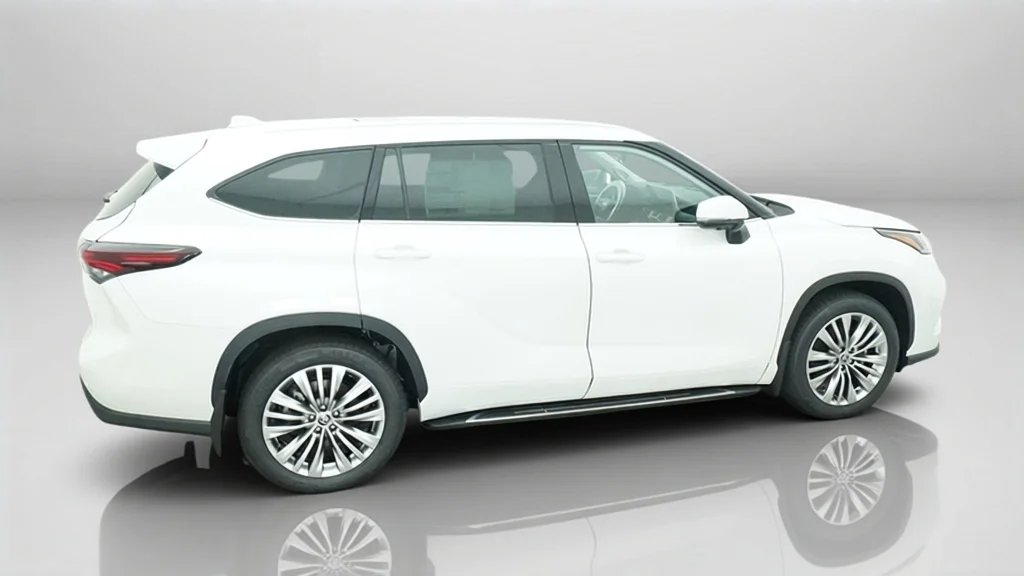 New 2026 Wind Chill Pearl Toyota Platinum image 8