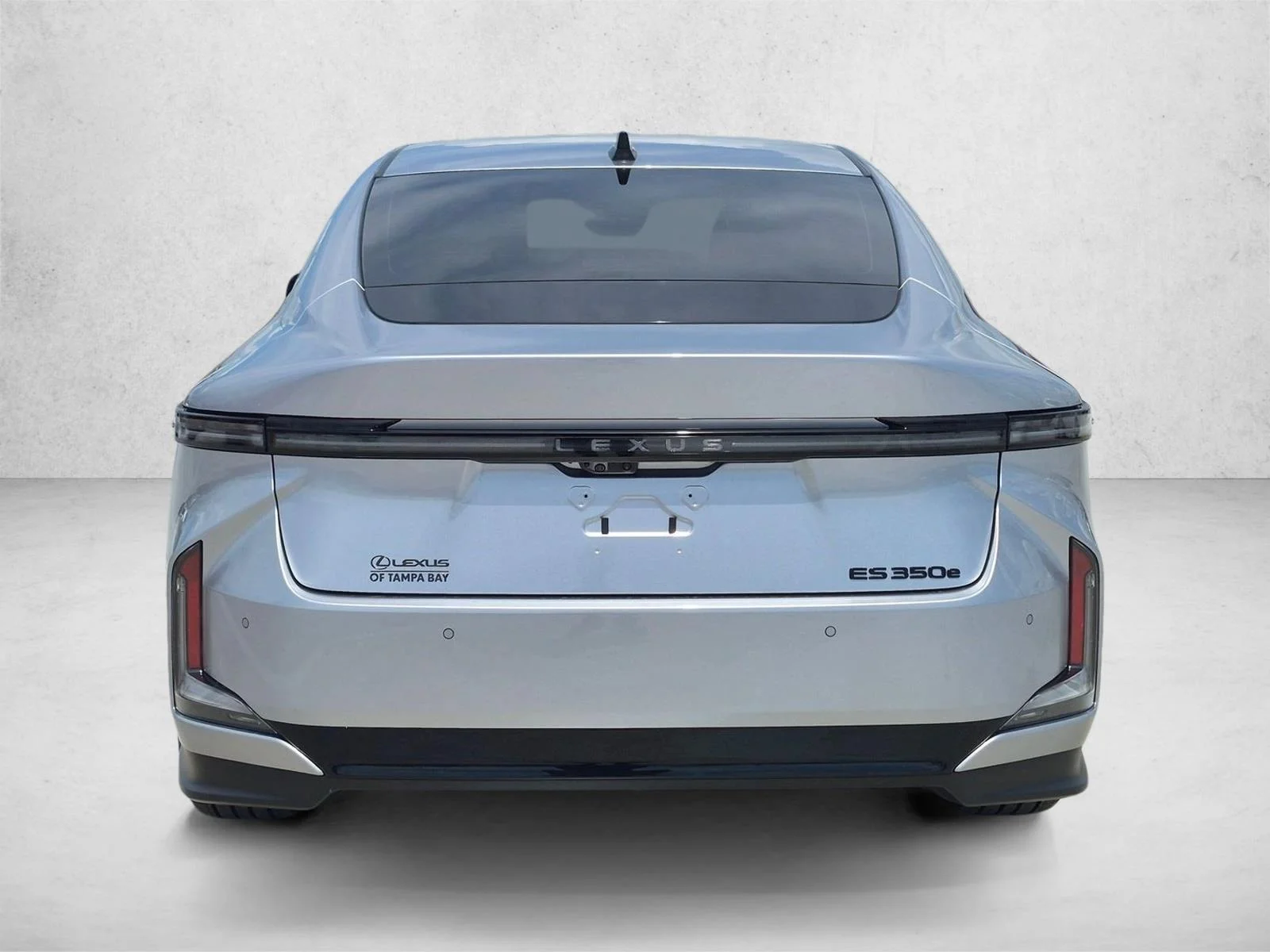 New 2026 Iridium Lexus ES 350e LUXURY image 7