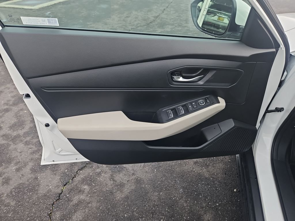 2025 Honda Accord LX - Photo 11