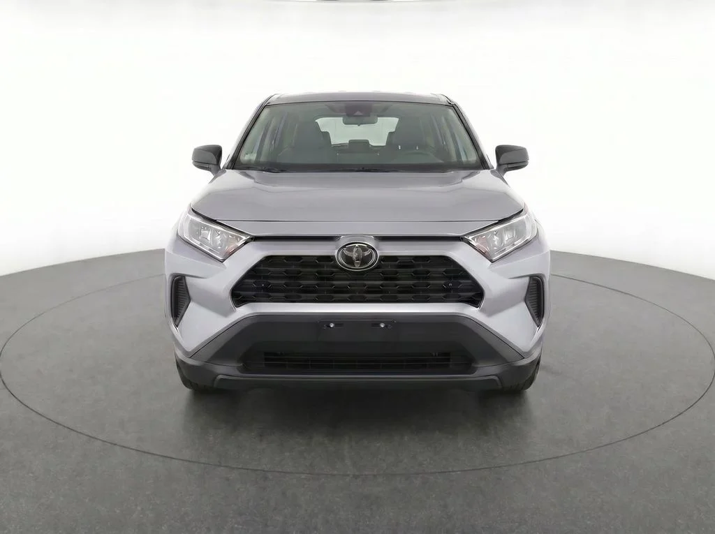 Used 2023 Silver Toyota LE image 5