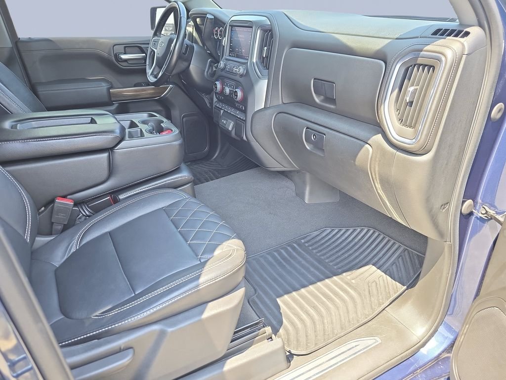 Used 2022 Northsky Blue Metallic Chevrolet RST image 32