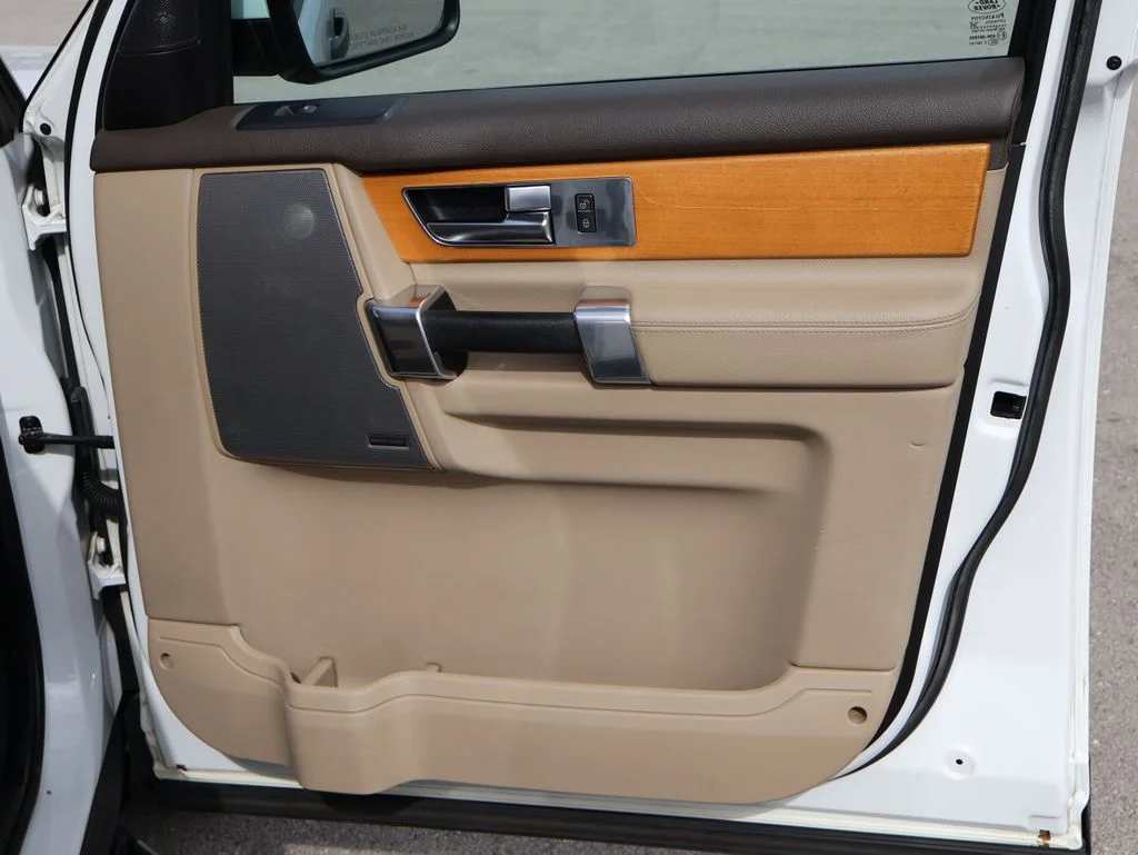 Used 2012  Land Rover HSE image 13