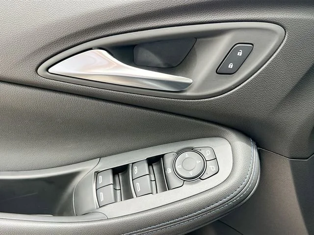 2026 Buick Encore GX Sport Touring - Photo 13