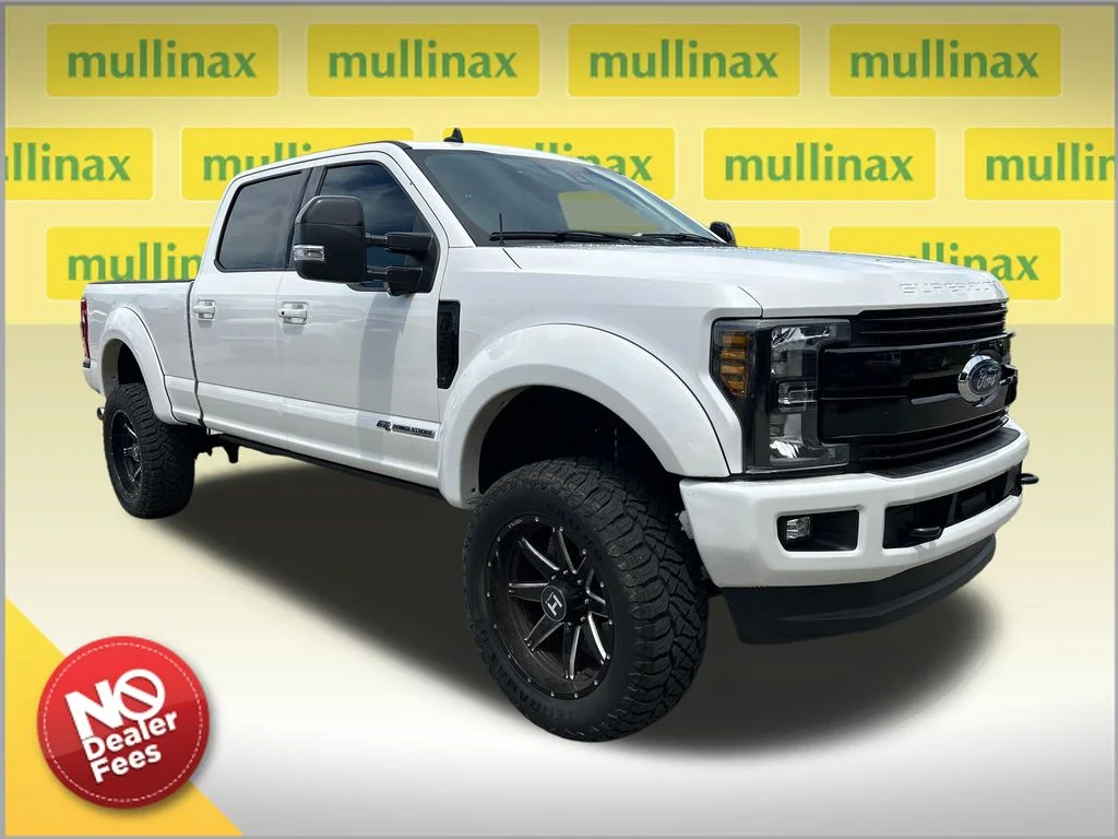 Used 2019 White Ford Lariat image 1
