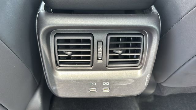 2023 Toyota Crown Platinum - Photo 30