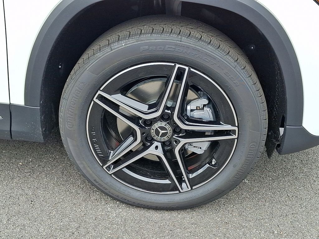 New 2026 Polar White Mercedes-Benz GLA 250 image 8