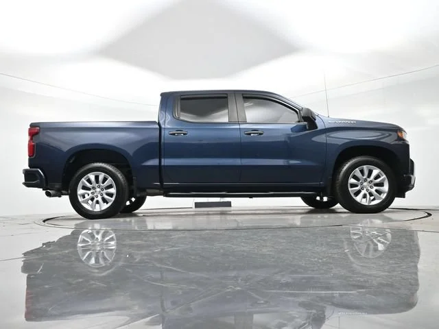 Used 2020 NORTHSKY BLUE METALLIC Chevrolet Custom image 26