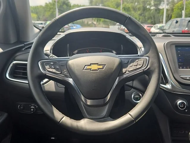 Used 2024 Lakeshore Blue Metallic Chevrolet LT image 14