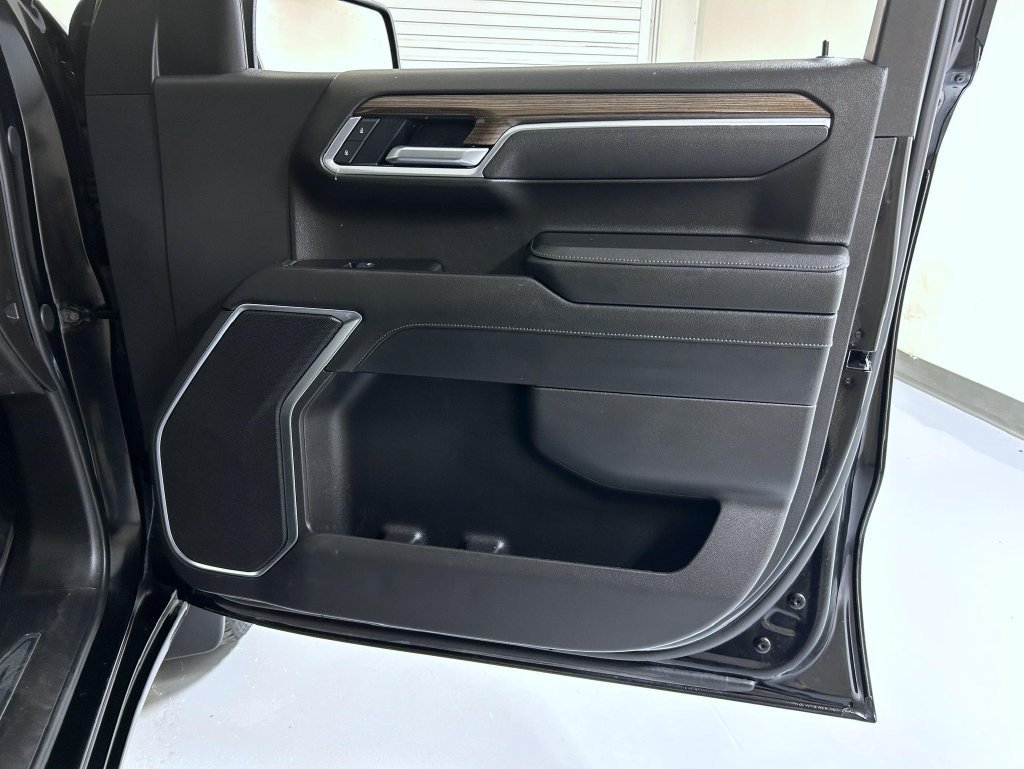 2025 Chevrolet Silverado 1500 LT - Photo 17