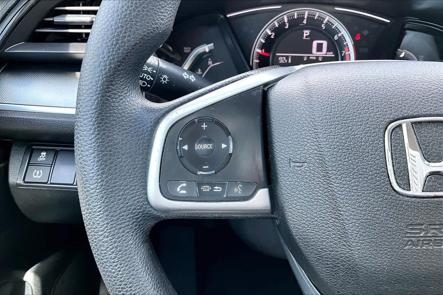Used 2018  Honda LX image 22