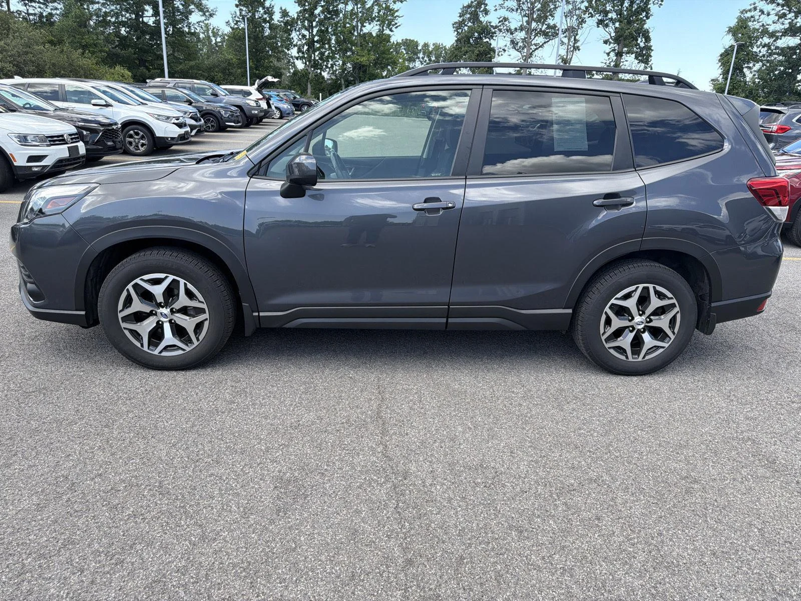 Used 2022 Magnetite Gray Metallic Subaru Premium image 4