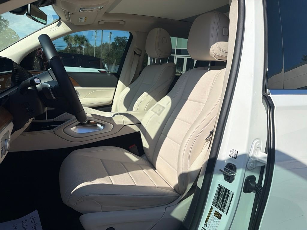Certified Used 2026  Mercedes-Benz GLS 450 image 7