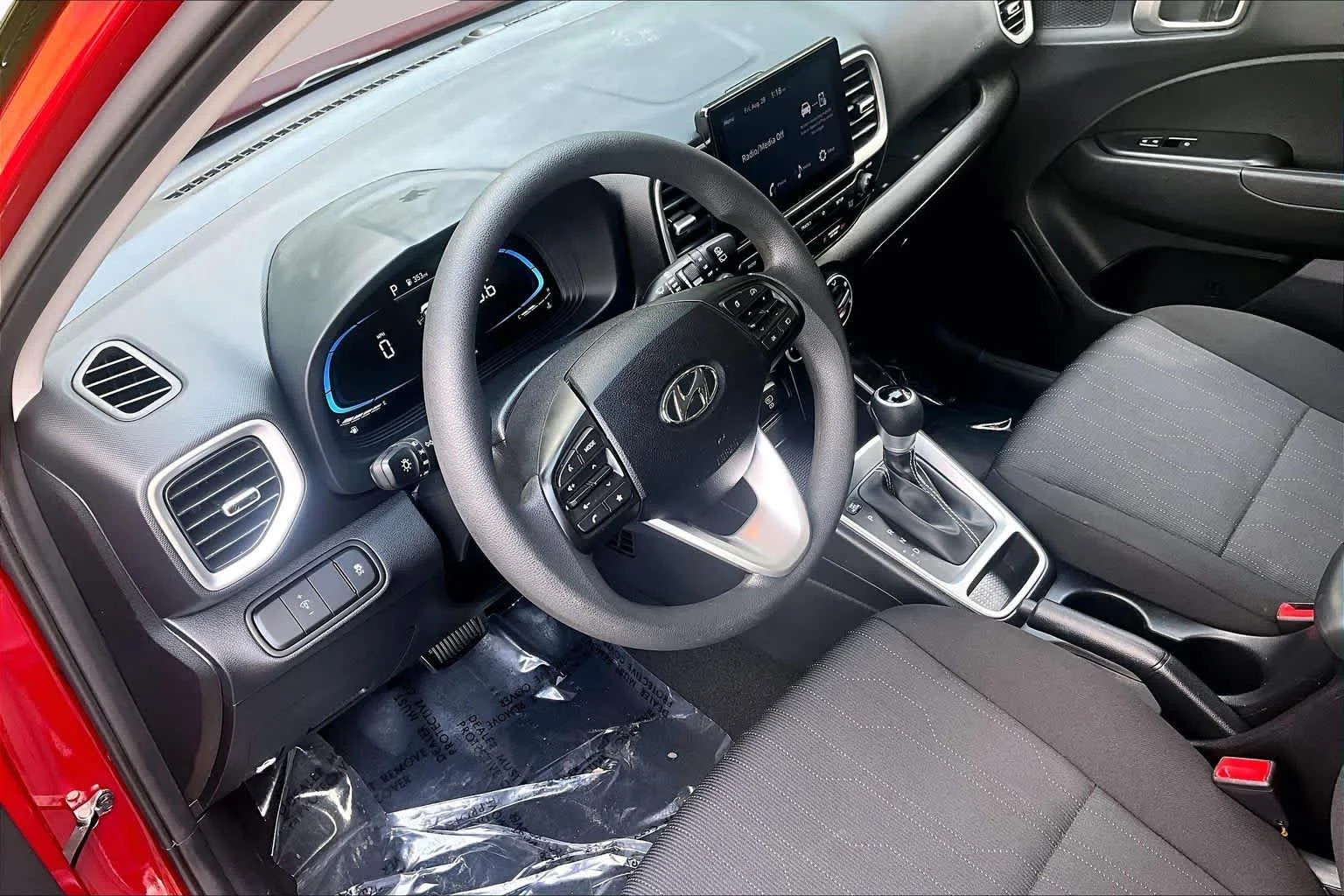 Used 2025 Ultimate Red Hyundai SE image 18