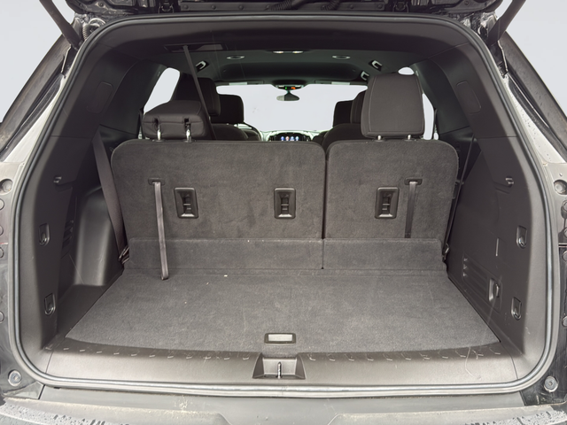 Used 2022 Black Chevrolet LT image 32