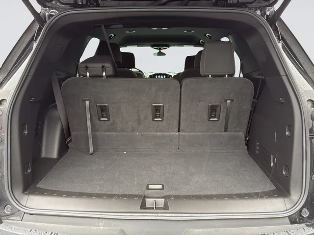 Used 2022 Black Chevrolet LT image 32
