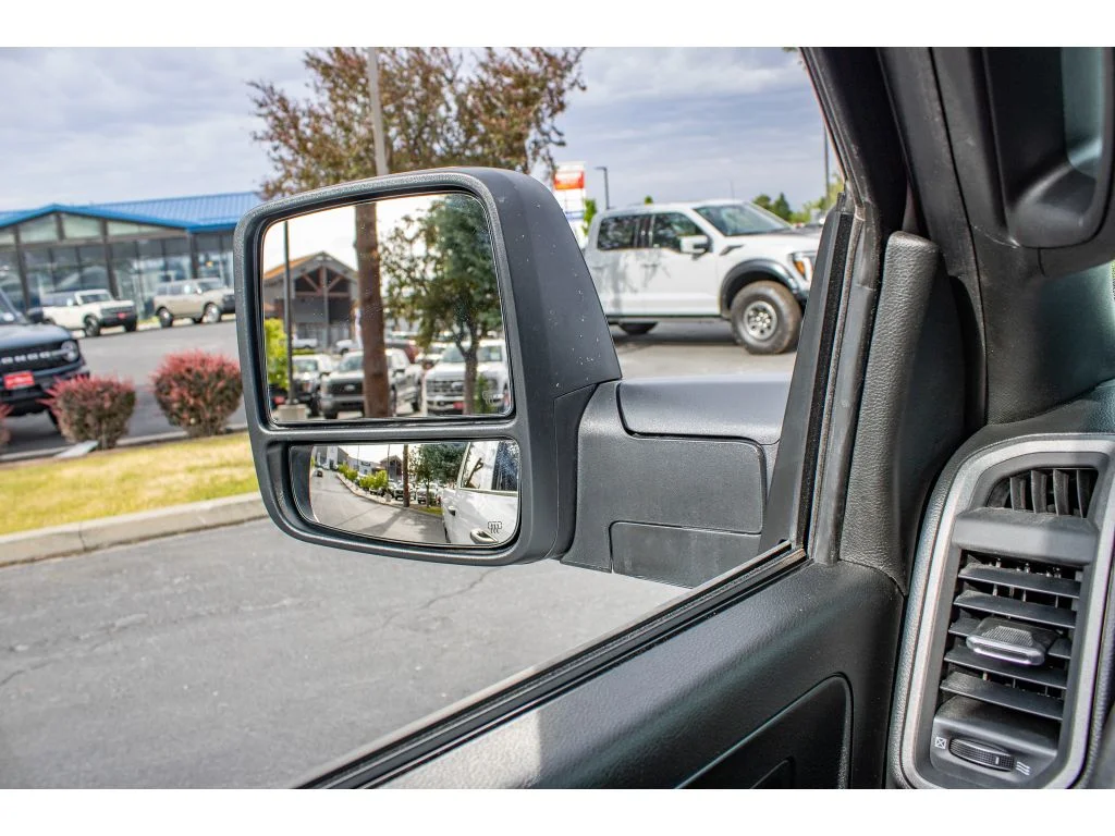 New 2026 Bright White Clearcoat Ram Tradesman image 34