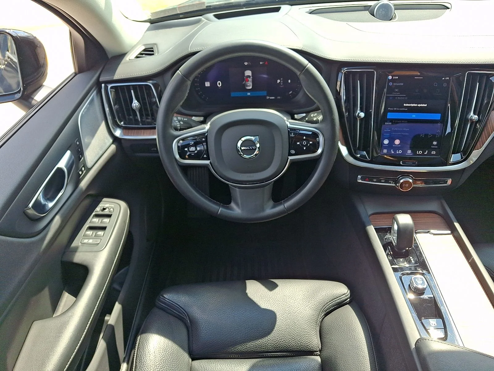 Used 2024 Black Volvo Ultimate image 12