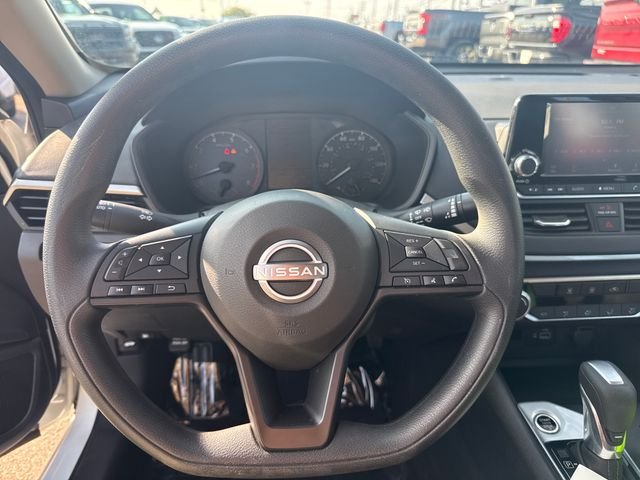 Used 2024 White Nissan 2.5 S image 17