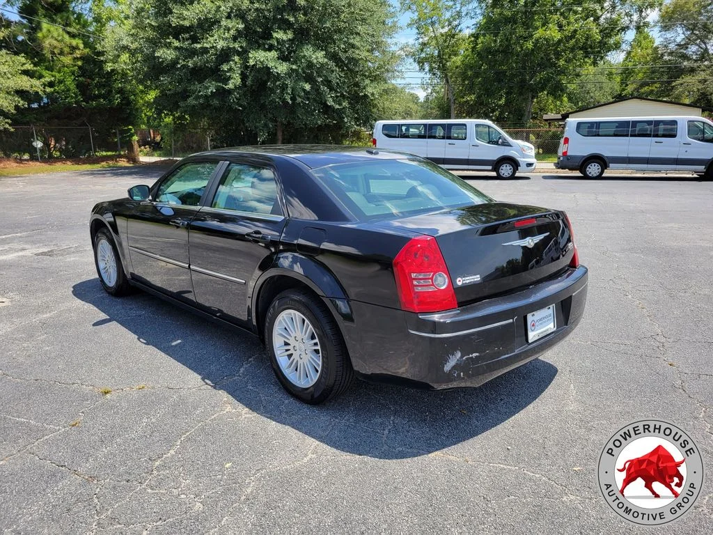 Used 2009 Black Chrysler Touring image 3