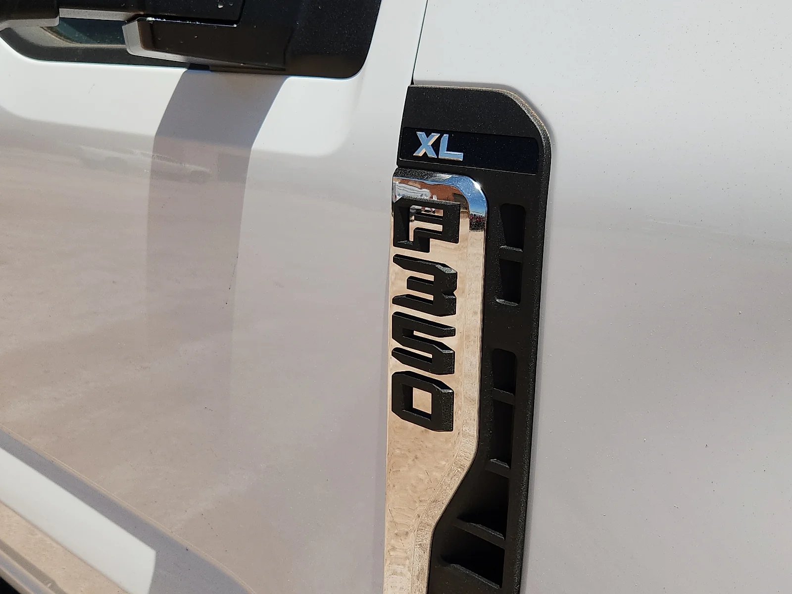 New 2026 Oxford White Ford F-350® XL image 10