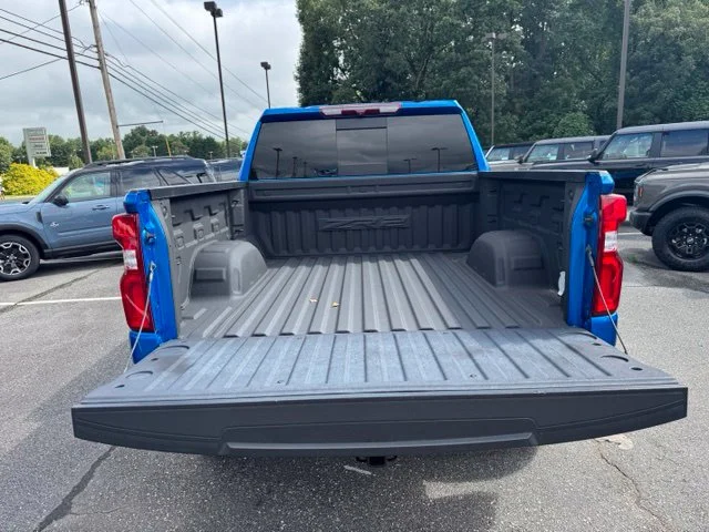 Used 2022 Blue Chevrolet ZR2 image 7