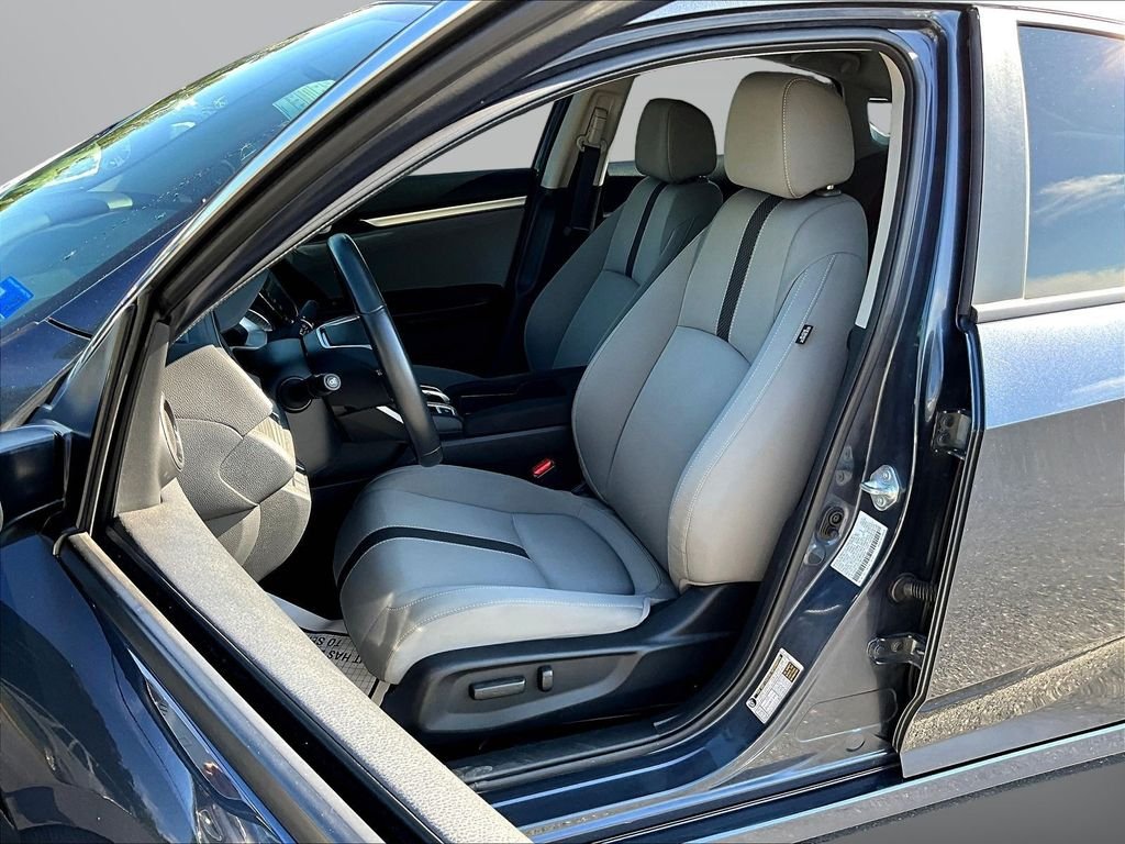 Used 2021  Honda EX image 22