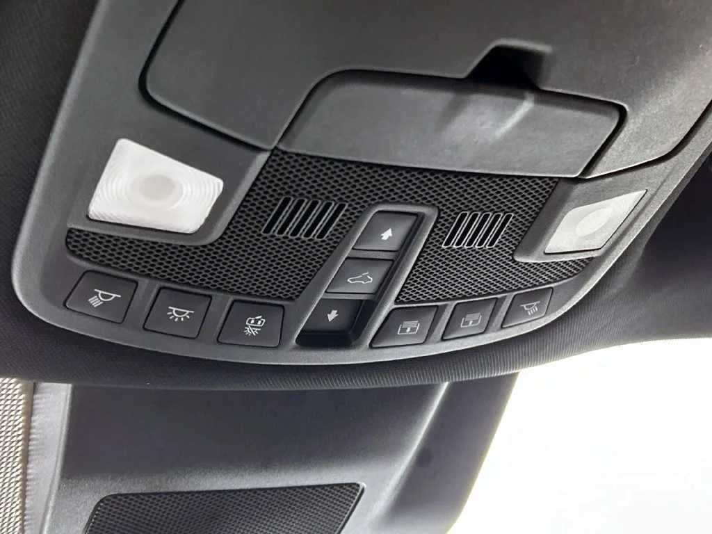 Used 2021 White Metallic Ford Limited image 45