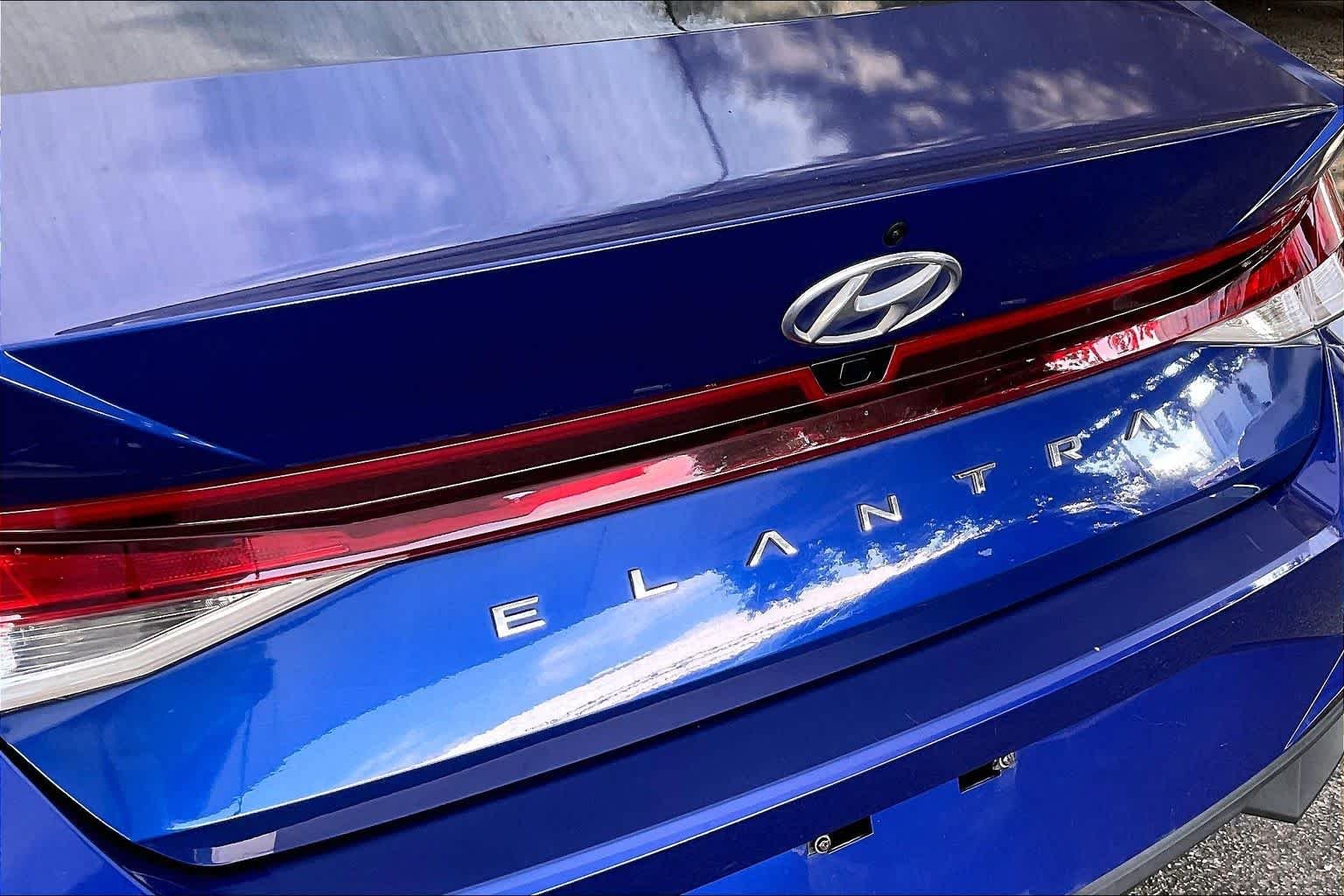 2021 Hyundai Elantra SEL - Photo 10