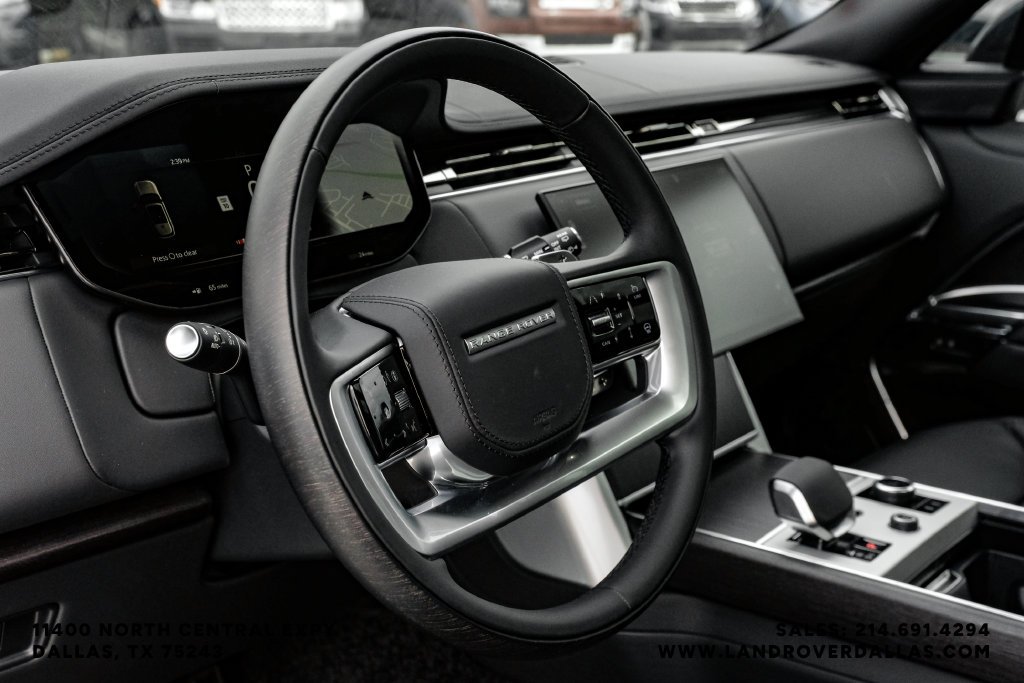 New 2027 Fuji White Land Rover SE image 13