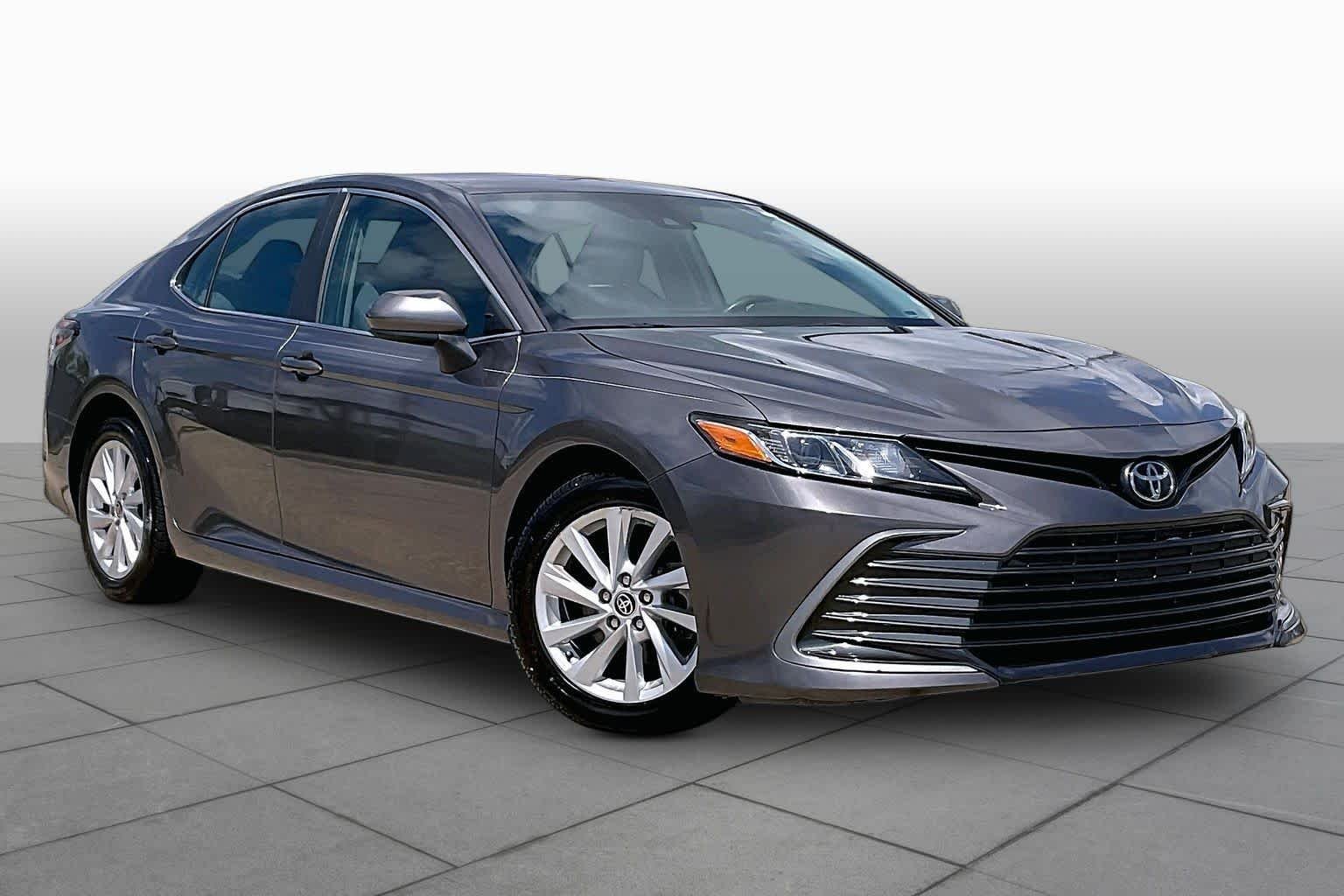 Used 2023 Predawn Gray Mica Toyota LE image 3