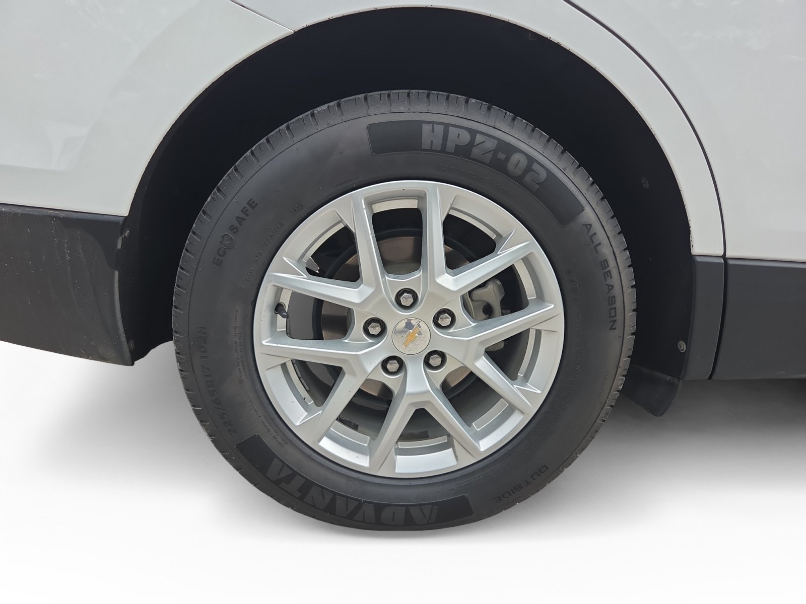 Used 2022 Summit White Chevrolet LT image 15