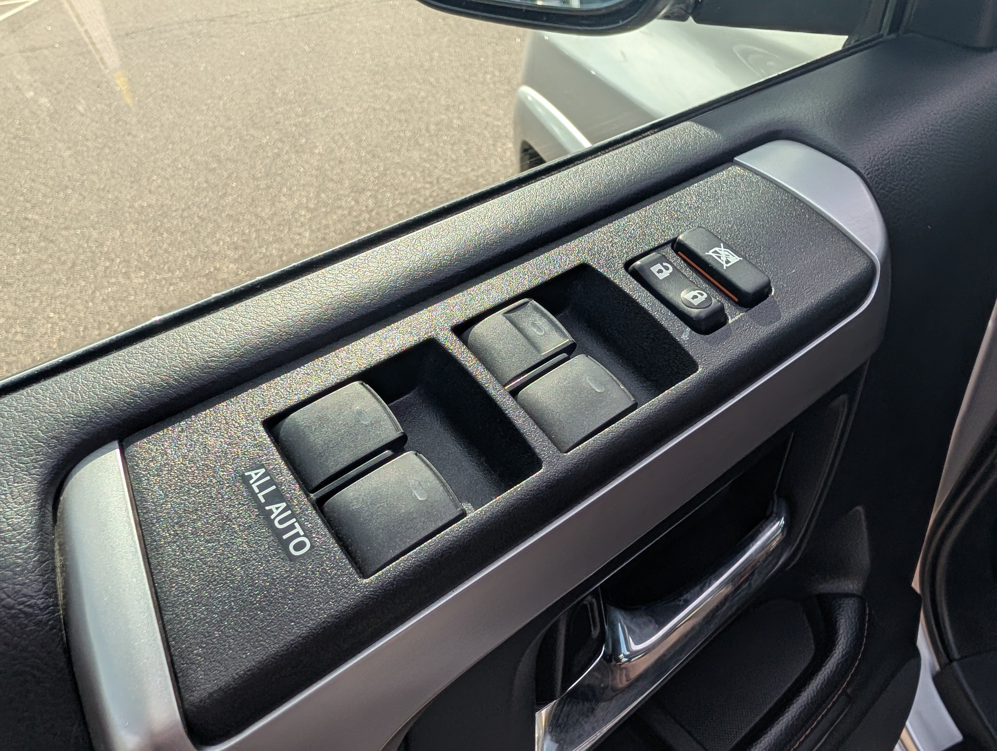 2023 Toyota 4Runner Limited - Photo 19