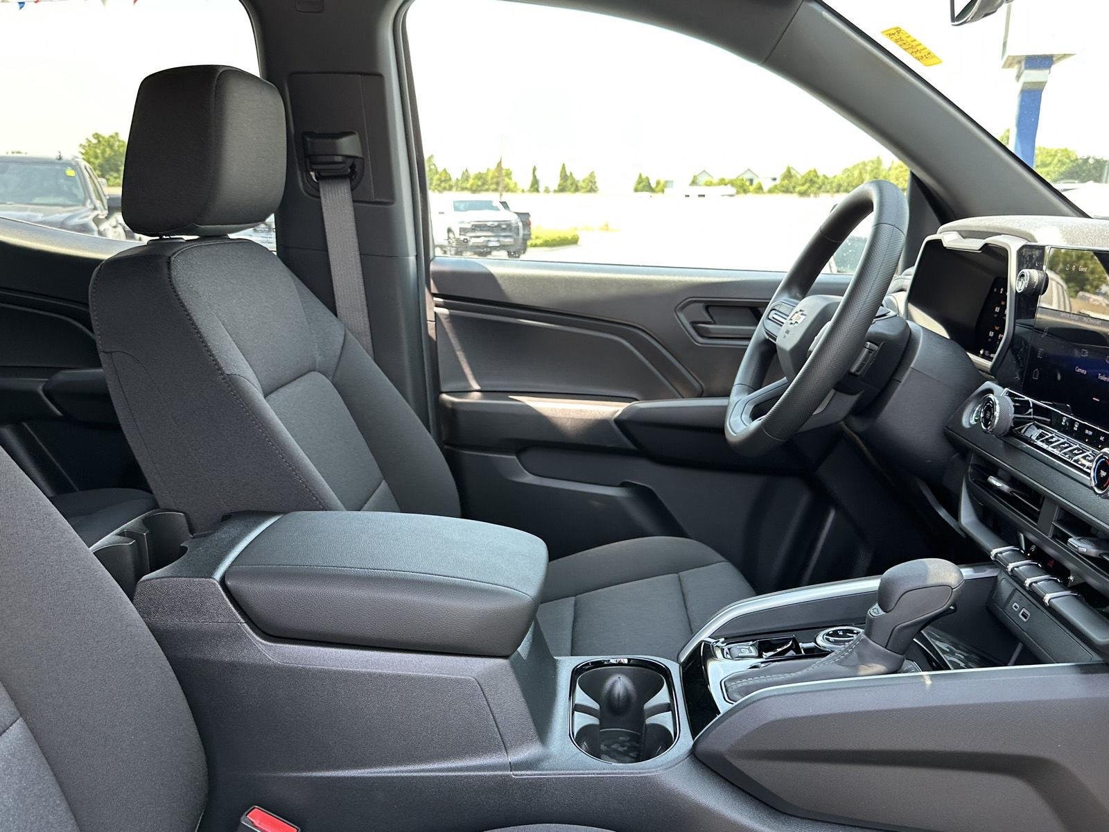 2026 Chevrolet Colorado Work Truck - Photo 39