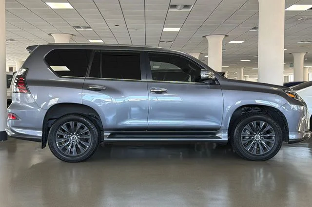 Used 2023 Nebula Gray Pearl Lexus 460 image 3