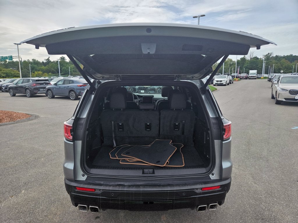 2026 GMC Acadia AT4 - Photo 18
