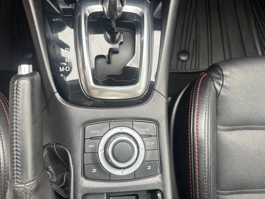 Used 2014 Red Mazda i Grand Touring image 16